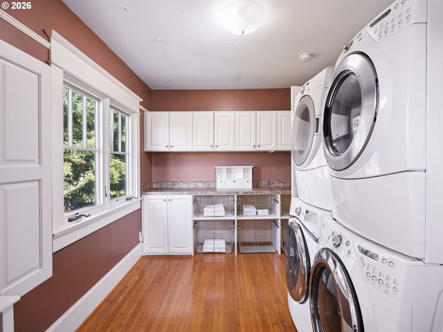 2517 Ne HAMBLET St, Portland, OR 97212