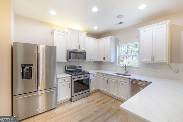 10 Bayview Drive, Newnan, GA 30265