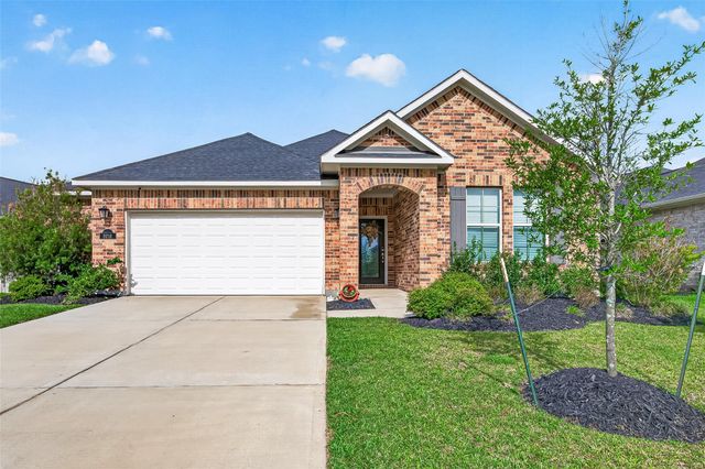 8018 Royal Palm Drive, Fulshear, TX 77441