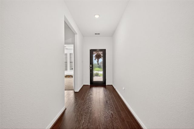 8018 Royal Palm Drive, Fulshear, TX 77441