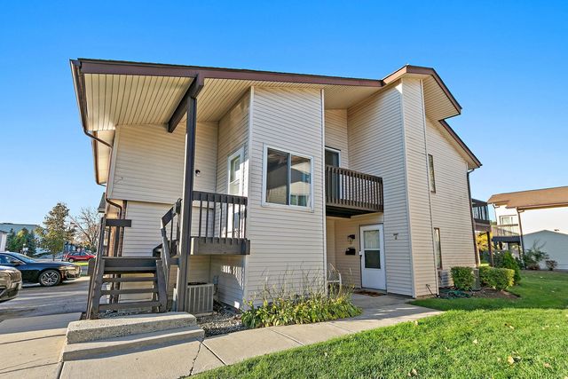 7544 Bristol Lane 4, Hanover Park, IL 60133