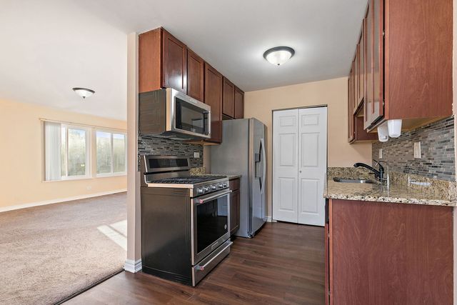 7544 Bristol Lane 4, Hanover Park, IL 60133