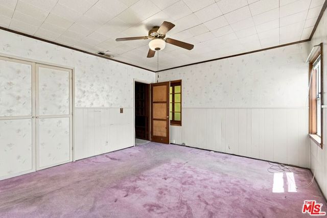 15954 Gault Street, Lake Balboa, CA 91406
