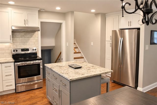 6254 Colebrook Road, Parma Heights, OH 44130