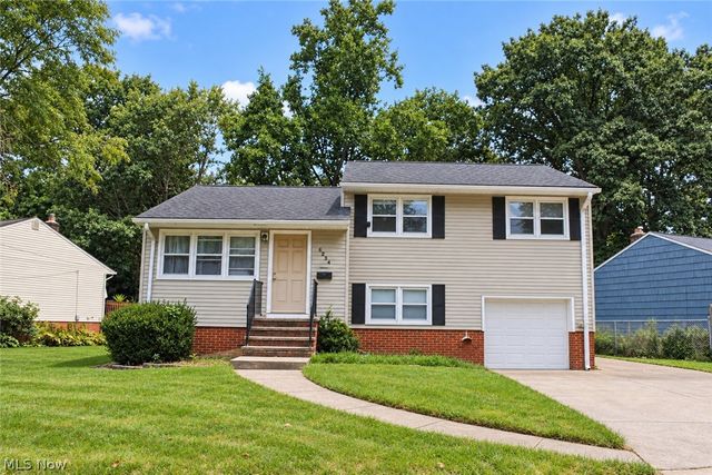 6254 Colebrook Road, Parma Heights, OH 44130