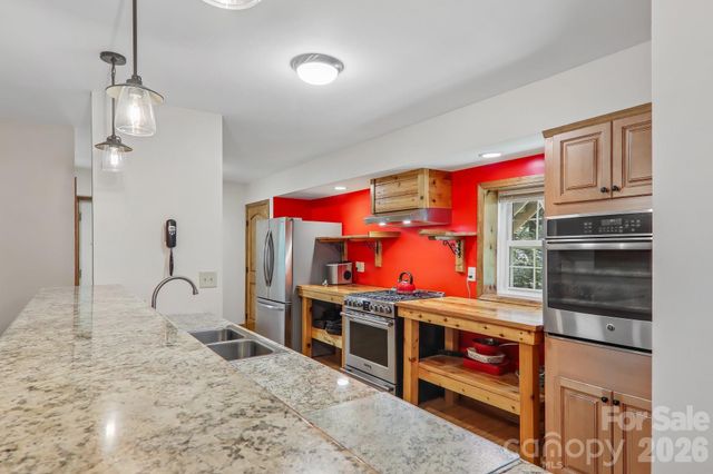 1414 Kanuga Road, Hendersonville, NC 28739