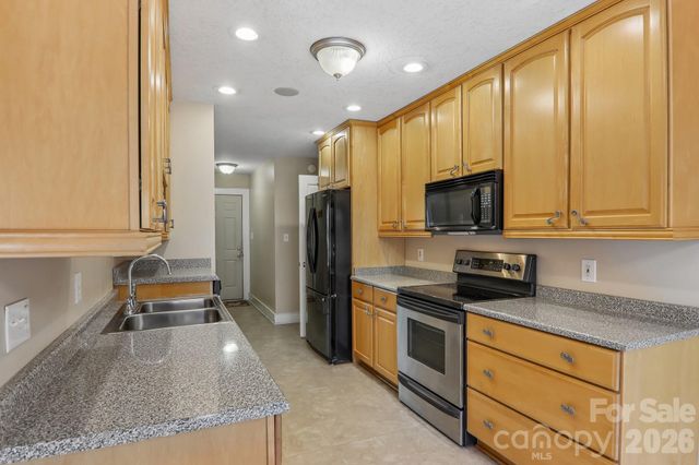 1414 Kanuga Road, Hendersonville, NC 28739