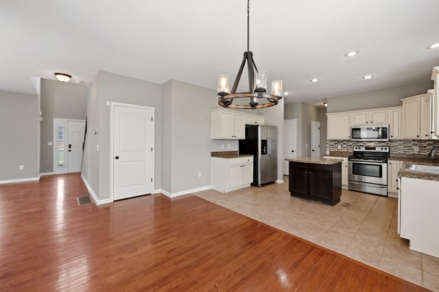 6025 Winning Colors Court, Richmond, KY 40475