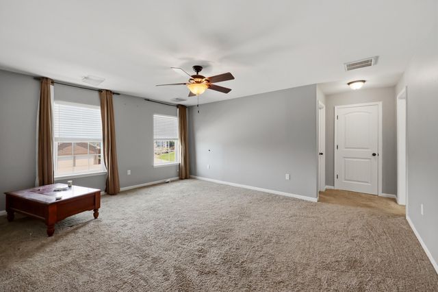 6025 Winning Colors Court, Richmond, KY 40475