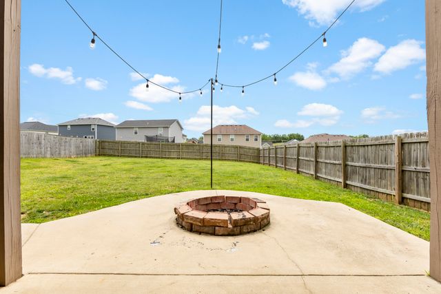6025 Winning Colors Court, Richmond, KY 40475