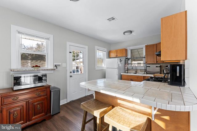 421 W DELILAH RD, Pleasantville, NJ 08232