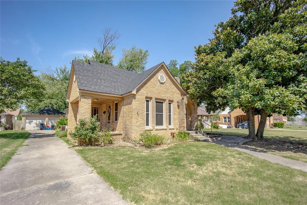 1012 N Chapman Avenue, Shawnee, OK 74801