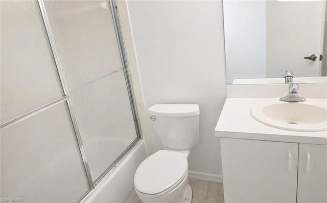 5735 Foxlake DR 8, North Fort Myers, FL 33917