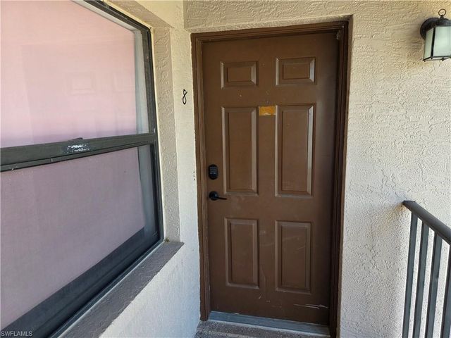 5735 Foxlake DR 8, North Fort Myers, FL 33917