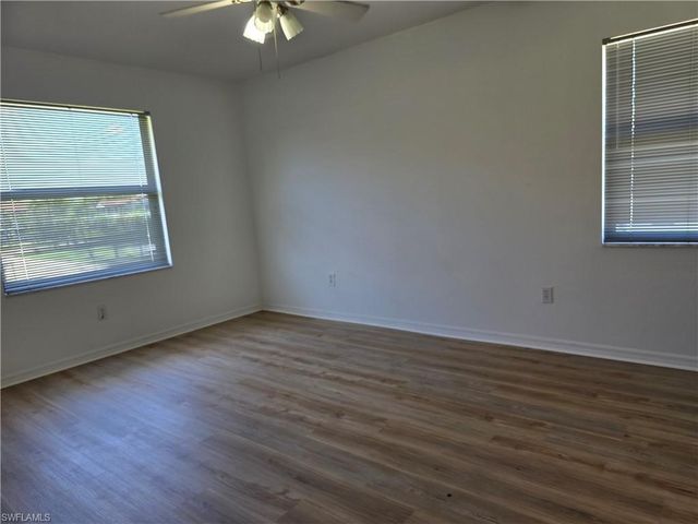 5735 Foxlake DR 8, North Fort Myers, FL 33917