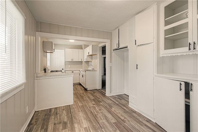 5900 Wabash Avenue, Kansas City, MO 64130