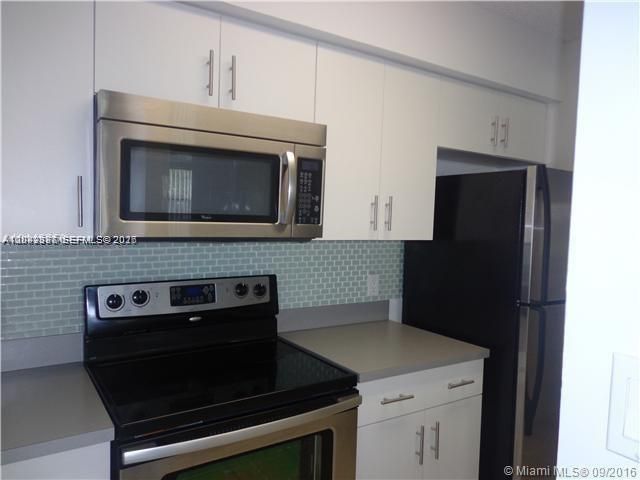 540 S Park Road 15-9, Hollywood, FL 33021