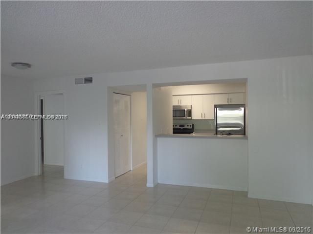 540 S Park Road 15-9, Hollywood, FL 33021