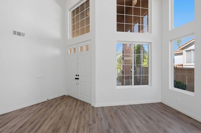 29 Villa Valtelena, Lake Elsinore, CA 92532