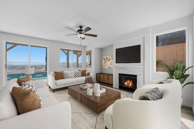 29 Villa Valtelena, Lake Elsinore, CA 92532