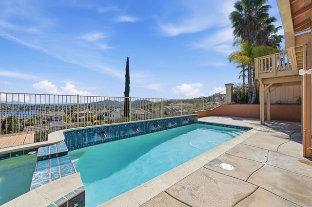 29 Villa Valtelena, Lake Elsinore, CA 92532