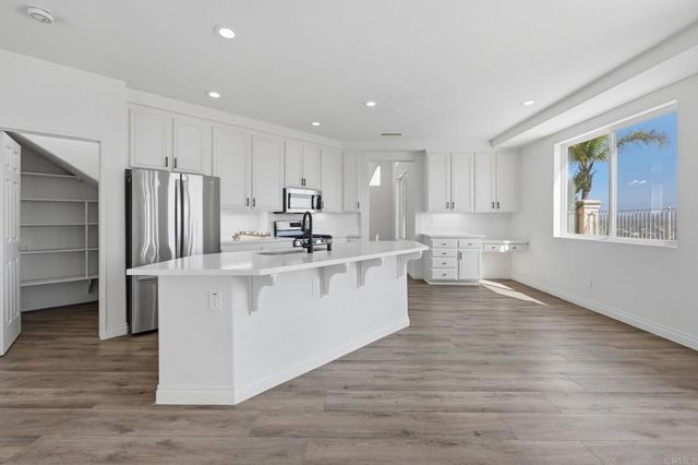 29 Villa Valtelena, Lake Elsinore, CA 92532