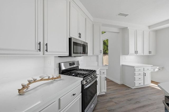 29 Villa Valtelena, Lake Elsinore, CA 92532