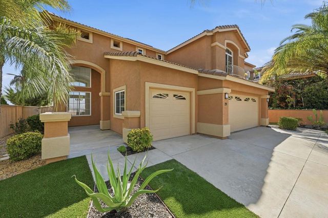 29 Villa Valtelena, Lake Elsinore, CA 92532