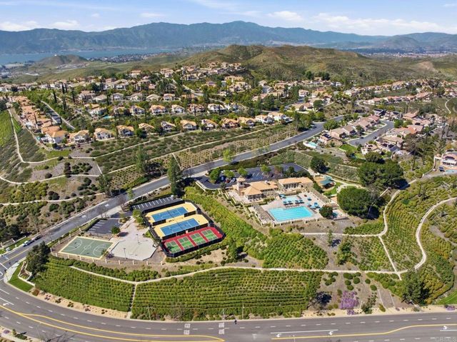 29 Villa Valtelena, Lake Elsinore, CA 92532