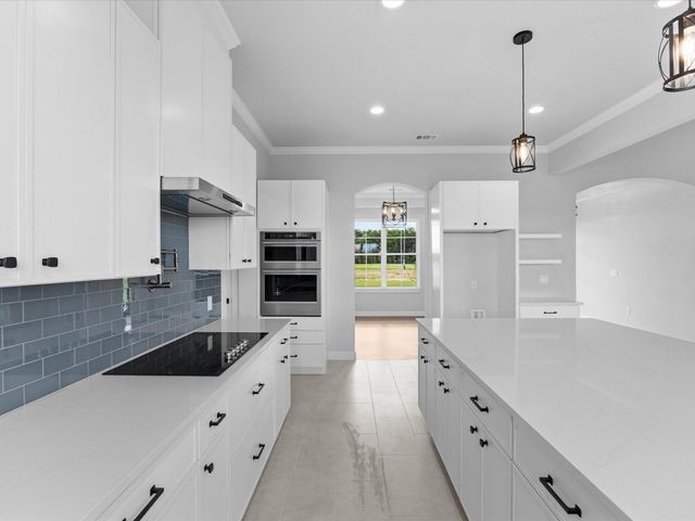 108 Bear Cat Court, Alvord, TX 76225
