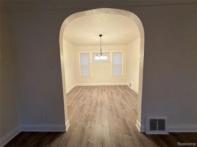 311 Richter Street, River Rouge, MI 48218