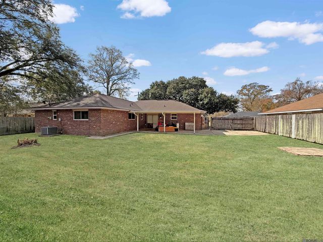 431 Gloria Dr, Baton Rouge, LA 70819