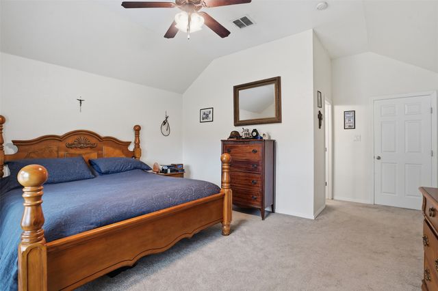 568 Willowview Drive, Saginaw, TX 76179