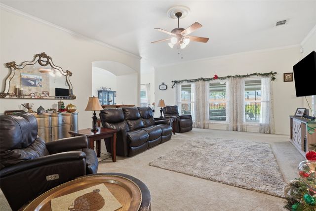 568 Willowview Drive, Saginaw, TX 76179