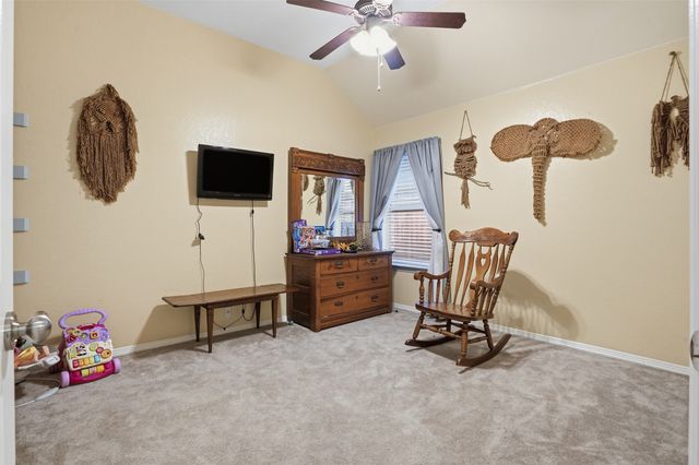 568 Willowview Drive, Saginaw, TX 76179