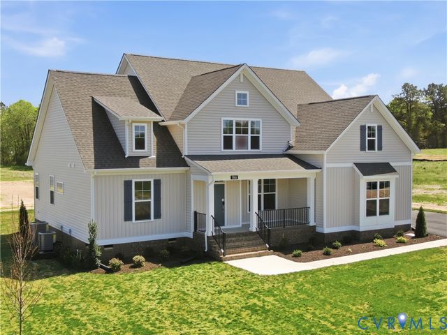 7951 Dandridge Dr, Quinton, VA 23141