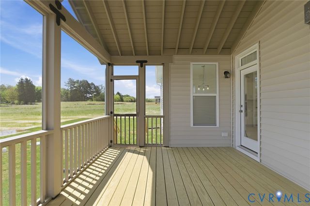 7951 Dandridge Dr, Quinton, VA 23141