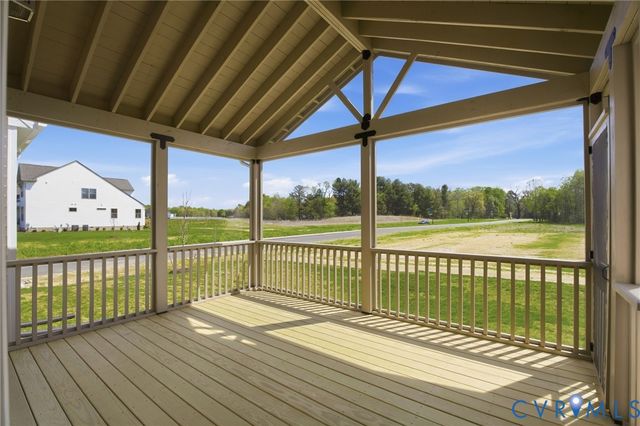 7951 Dandridge Dr, Quinton, VA 23141