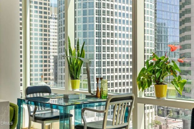 877 Francisco Street 1506, Los Angeles, CA 90015