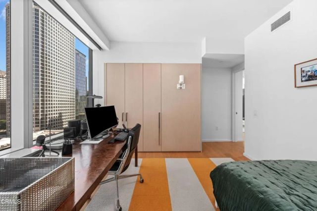 877 Francisco Street 1506, Los Angeles, CA 90015