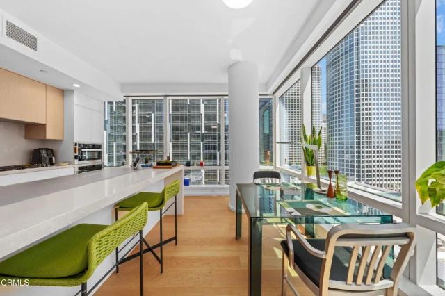 877 Francisco Street 1506, Los Angeles, CA 90015