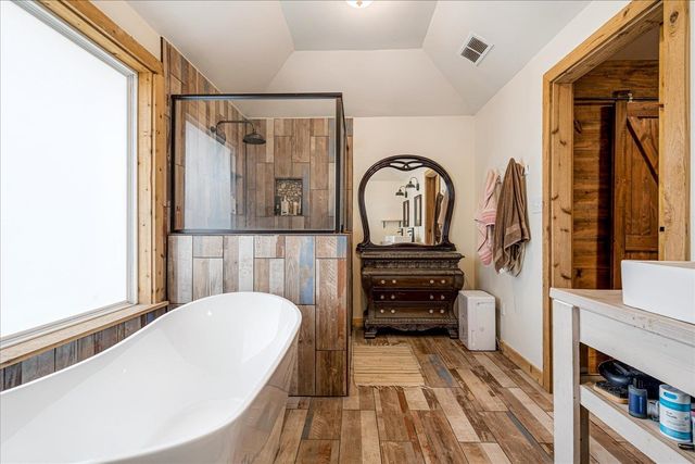 1024 WRENWOOD ST, Memphis, TN 38122