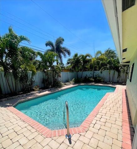 1028 SE 13th Court, Deerfield Beach, FL 33441