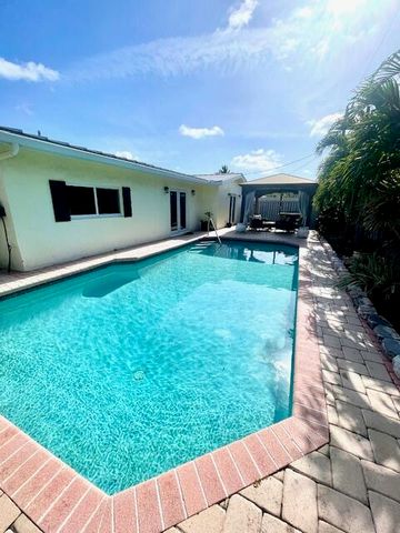 1028 SE 13th Court, Deerfield Beach, FL 33441