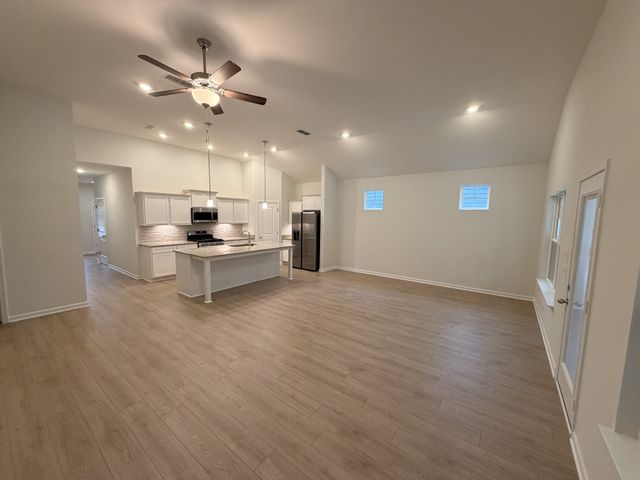 5735 Shoreline Drive, Rockvale, TN 37153