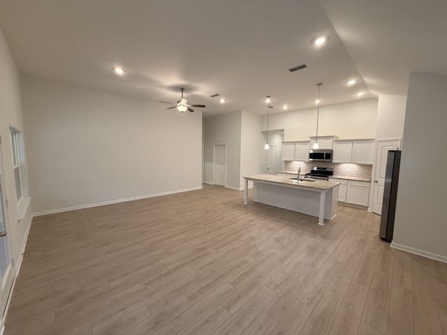 5735 Shoreline Drive, Rockvale, TN 37153