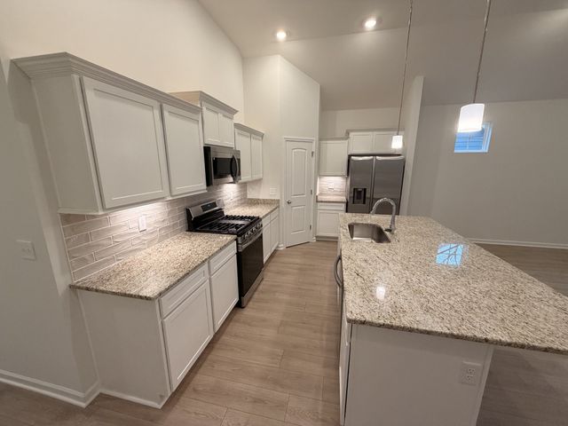 5735 Shoreline Drive, Rockvale, TN 37153