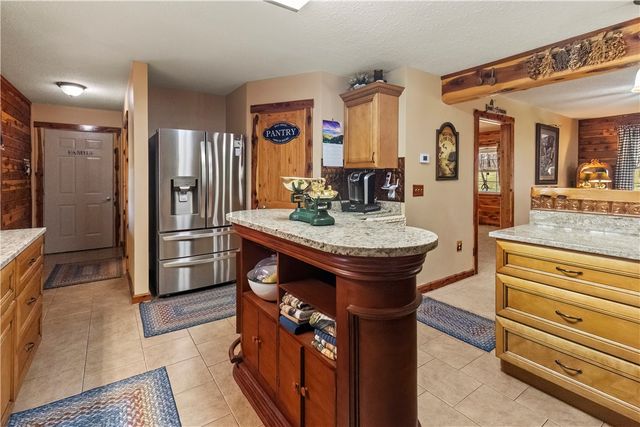 810 Marion County 4054, Harrison, AR 72601