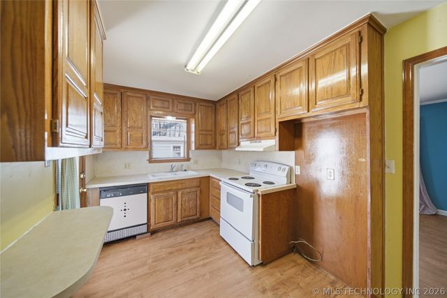 1412 S Pittsburg Avenue, Tulsa, OK 74112