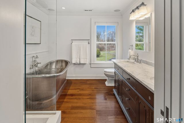 5 Middlesex Road, Darien, CT 06820